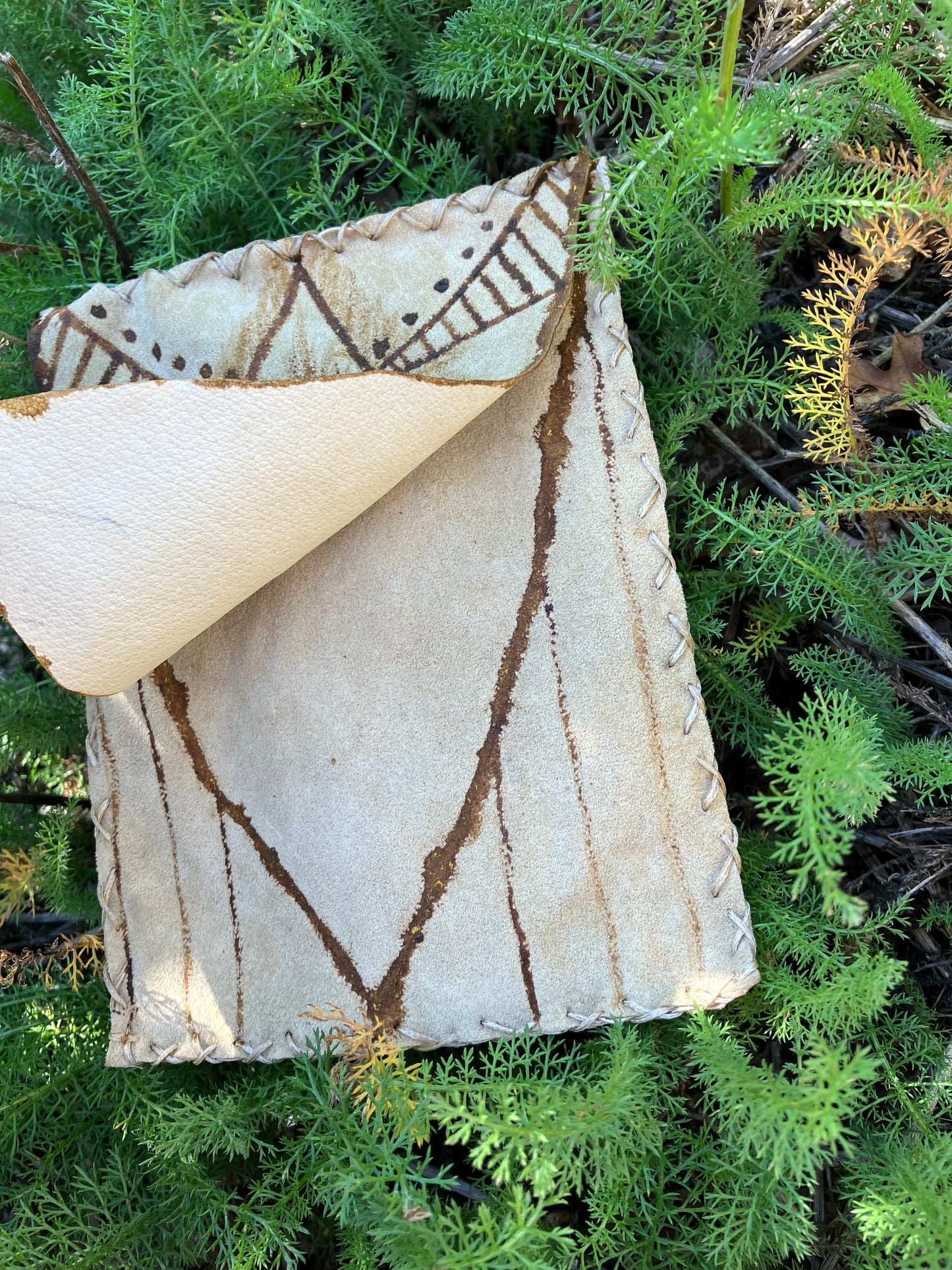 ⛦⃝ herbal dyed leather pouch ✧