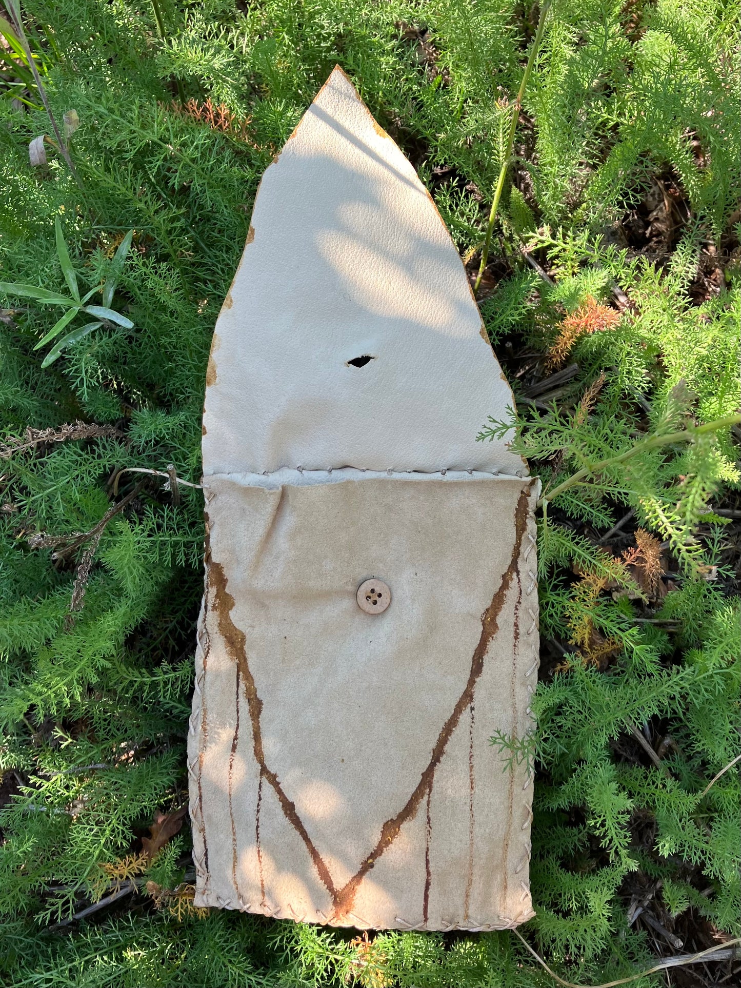 ⛦⃝ herbal dyed leather pouch ✧